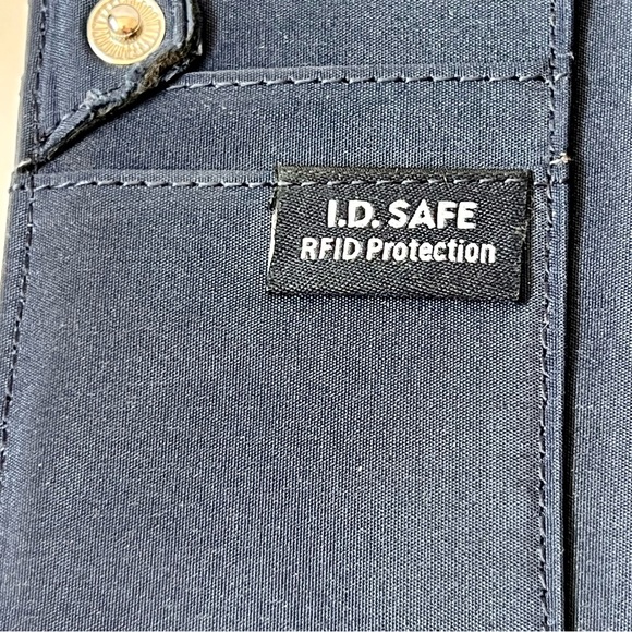 NAUTICA ID Safe Snap Closure Coral/Orange Wallet - Picture 6 of 17